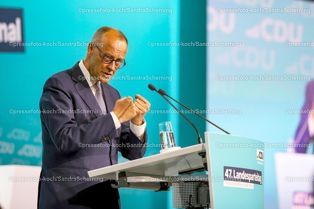 xsscx30082501011 | 30.08.2025, xsscx, Bundeskanzler Friedrich Merz der Bundesrepublik Deutschland auf dem 47. Landesparteitag der CDU Nordrhein-Westfalen mit dem Motto - SO! geht kommunal - im World Conference Center in Bonn Nordrhein-Westfalen Deutschland