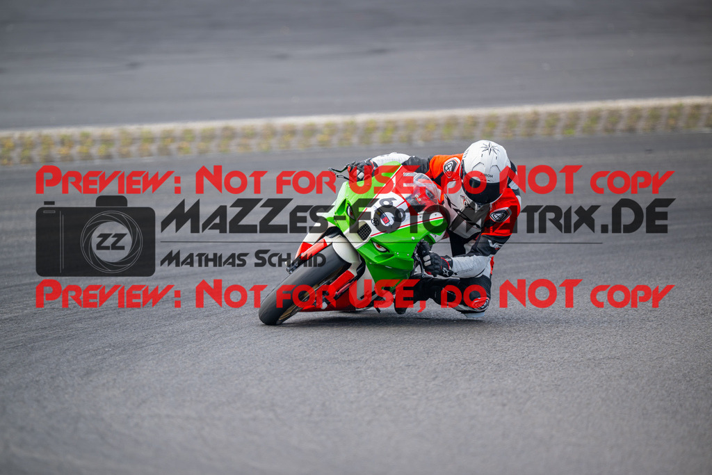 MaZZes-Fotomatrix-20260716-385965 | ROT