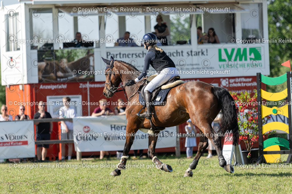 CL5A5597 | Emilia Reinking Fotografie - Realisiert mit Pictrs.com