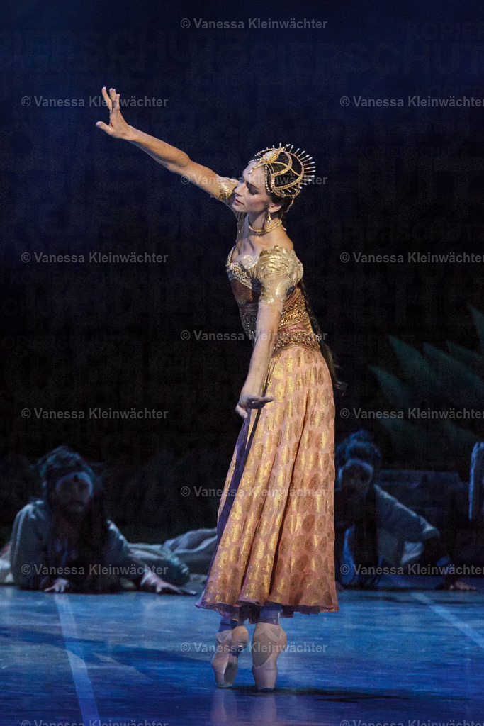  Ballett "La Bayadère" (Fotoprobe) in der Staatsoper unter den Linden | Berlin, 02.11.2018: Fotoprobe des Balletts "La Bayadere" in der Staatsoper Unter Den Linden.  - Realisiert mit Pictrs.com