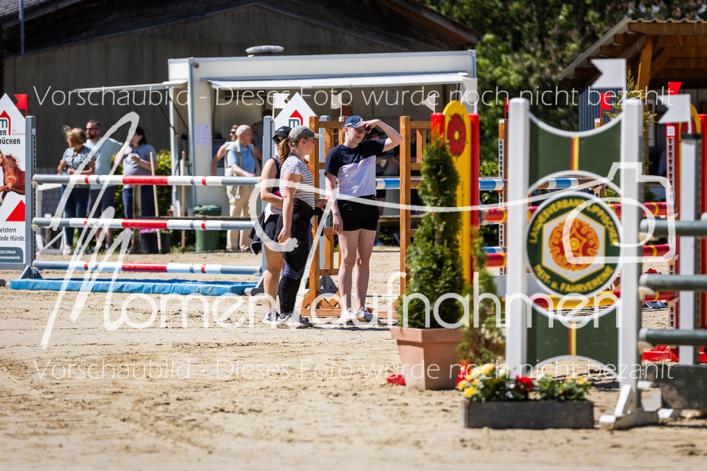 HH-Randmomente-001-10 | MomenTaufnahmen Pferdesportfotos