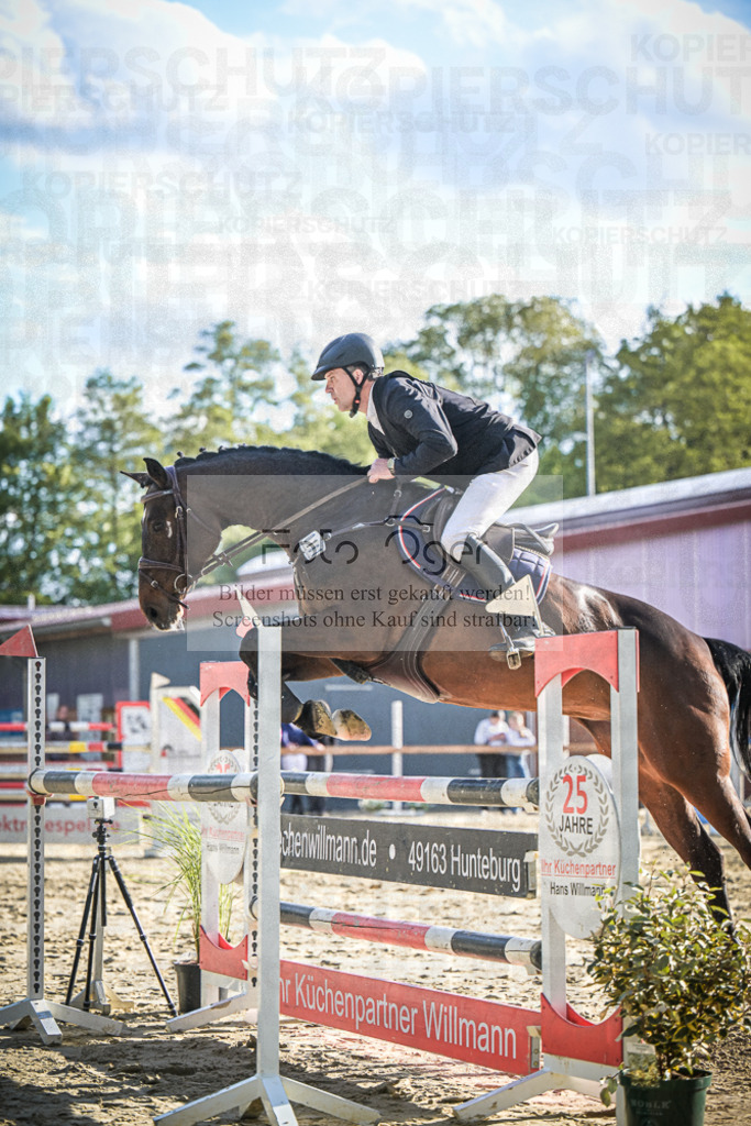 DOS_4364 | Entdecke hochwertige Reitturnierfotos von Foto Oger. Professionell, emotional und authentisch – jetzt Lieblingsmomente im Shop bestellen.Deutschlandweite Turnierfotografie. - Realisiert mit Pictrs.com