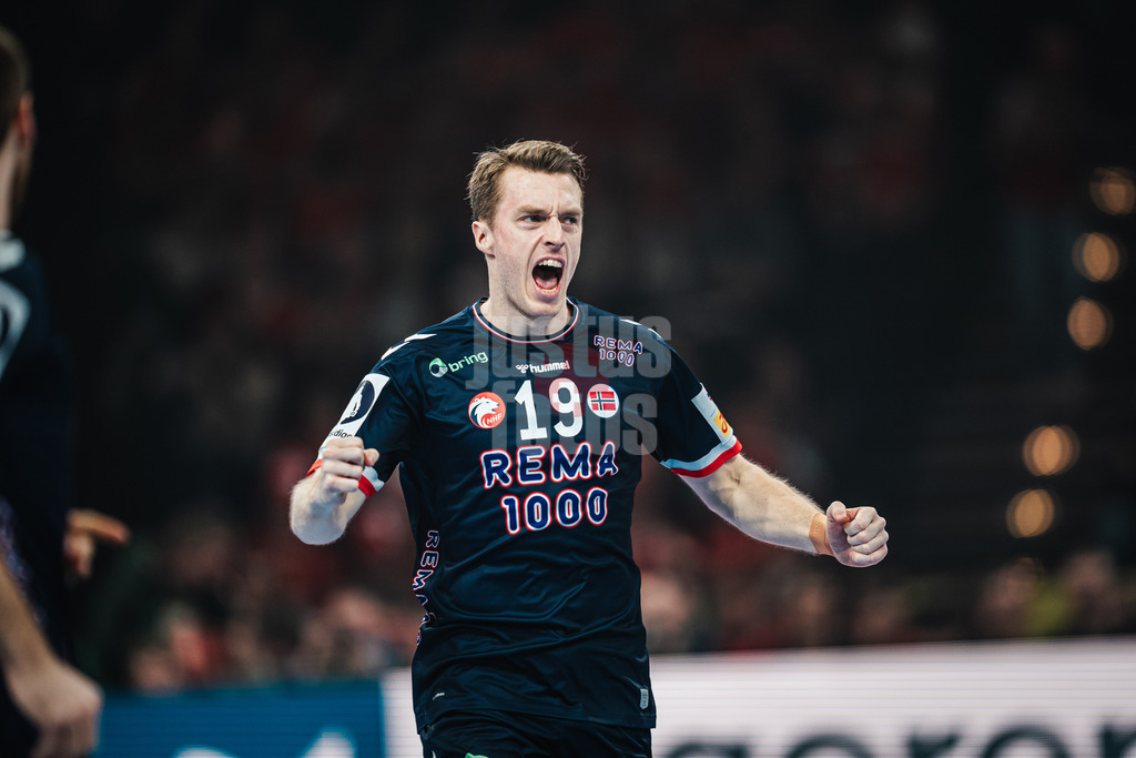 Handball | Herren | EHF EURO 2024 | European Championshop Men 2024 Final Tournament | Norwegen vs. Niederlande | 19.01.2024 | Kristian Bjornsen (#19, Norwegen, NOR) jubelt