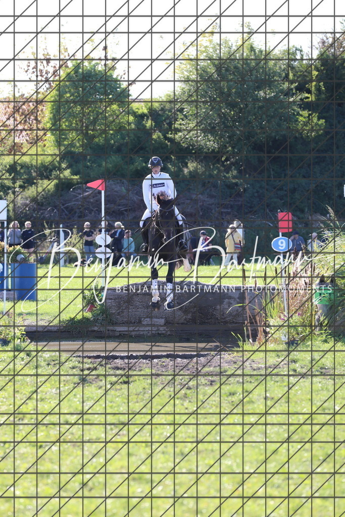 AZ2A1189 | Benjamin Bartmann Photomoments