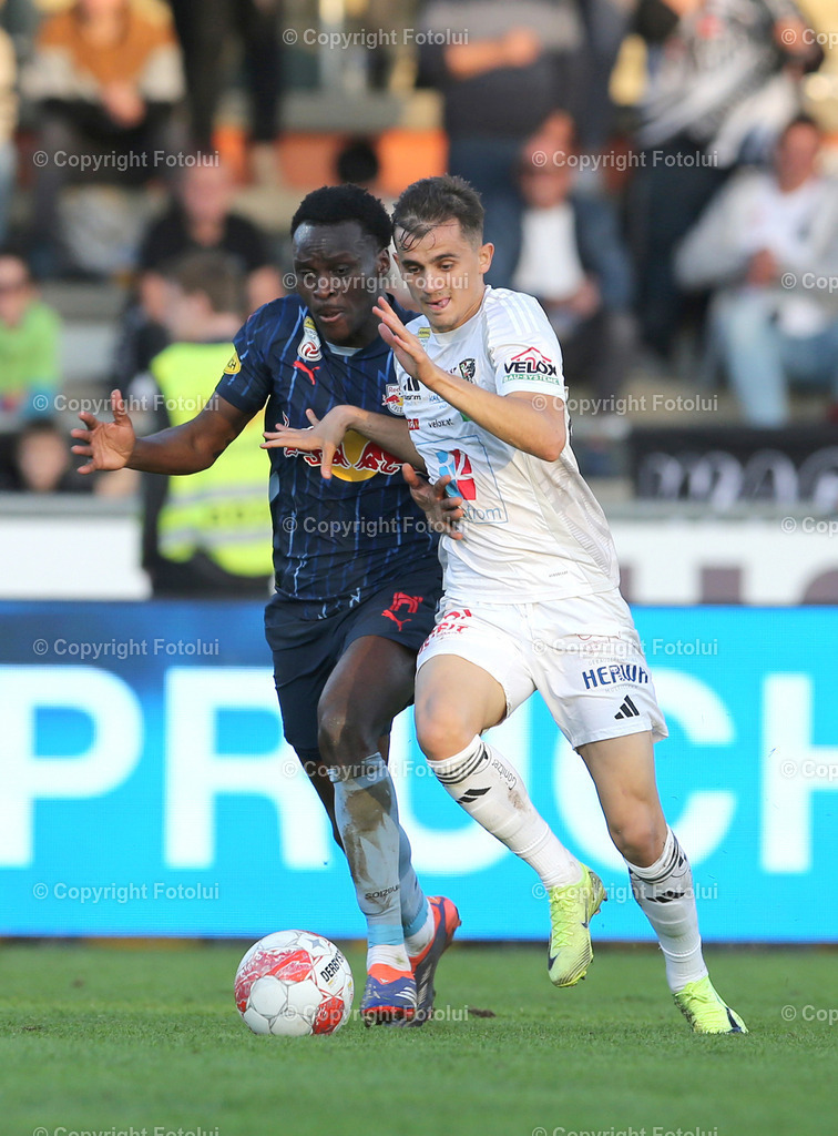 A_LUI-271124_12 | SPORT FUSSBALL ADMIRAL BUNDESLIGA RZ PELLETS  WAC-RED BULL SALZBURG IM BILD:ADIS JASIC (WAC) UND SAMSON BAIDOO (RED BULL SALZBURG) FOTO:FOTOLUI/MW