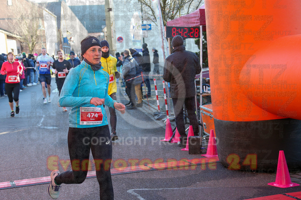 241201_1144_EX1_0786 | Sportfotografie im Rhein-Sieg Kreis, Köln, Bonn, NRW, Rheinland Pfalz, Hessen, etc. Unser Tätigkeitsfeld umfasst den Laufsport vom Volkslauf über den Marathon, Duathlon, Triathon bis zum Ultralauf wie Kölnpfad Ultra oder Schindertrail.
