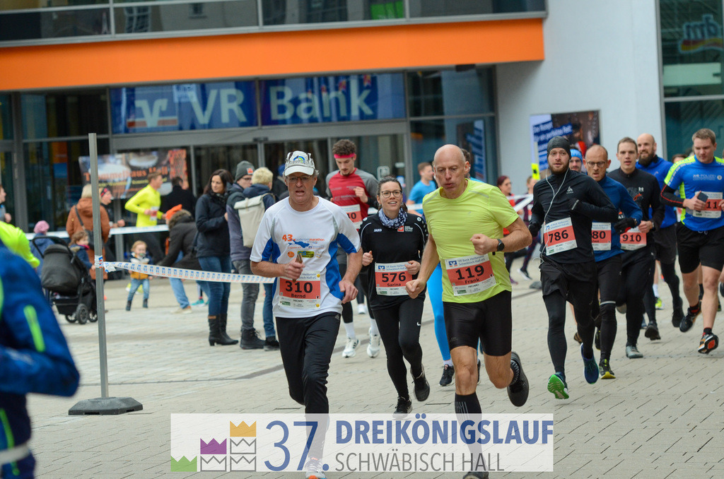 VR Bank Hauptlauf 10000m | 3 Koenigslauf 2023 - Realisiert mit Pictrs.com