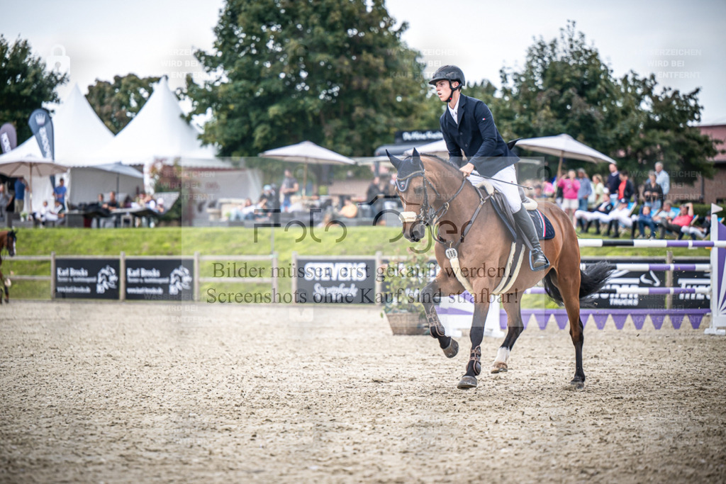 DOS_6046 | Entdecke hochwertige Reitturnierfotos von Foto Oger. Professionell, emotional und authentisch – jetzt Lieblingsmomente im Shop bestellen. - Realisiert mit Pictrs.com