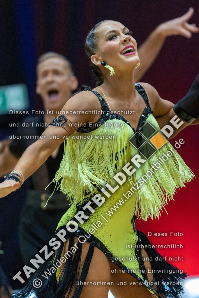 20230114-14557 | Hier finden Sie Tanz Bilder vom Latein und Standard Formationen tanzen. Sportbilder vom Tanzsport. Schöne Fotos und von Weltmeisterschaft, Europameisterschaft, Bundesliga, Regionalliga, Oberliga und Landesliga sowie von GOC Stuttgart, DanceComp, WM Bremen