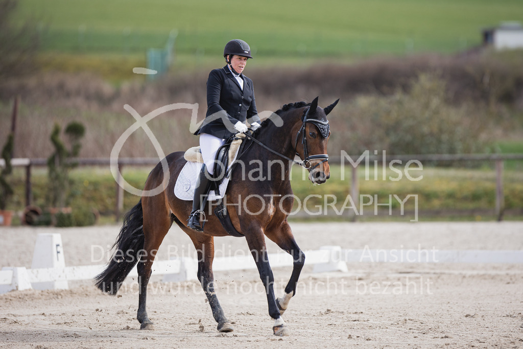 230410_Frühlingsfest_Dressurreiter-L-621 | Deine schönsten Turniermomente als professionelle Fotos! Entdecke hochwertige Pferdesport-Fotografie im Online-Shop. Jetzt Fotos finden & bestellen!
