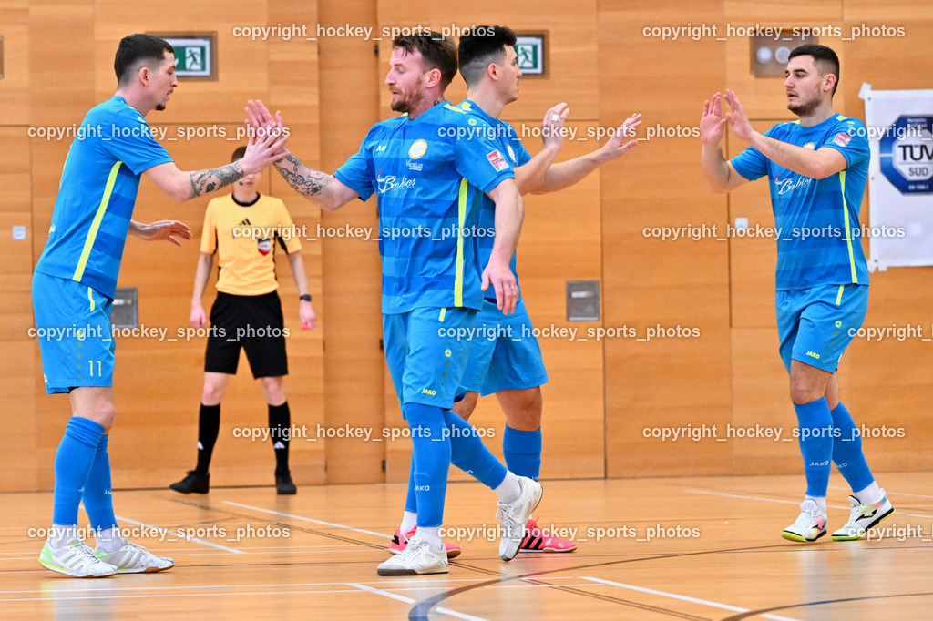 LPSV Kärnten vs. Futsal Versli Klagenfurt | #6 Marko Bubnjic versli.at Klagenfurt, Jubel Futsal Klagenfurt Mannschaft, #11 Marcel Vindis versli.at Klagenfurt, #10 Denis Totoskovic versli.at Klagenfurt, LPSV Kärnten vs. Futsal Versli Klagenfurt, LPSV Kärnten vs. Futsal Versli Klagenfurt am 01.02.2026 in Villach (Ballspielhalle St. Martin), Austria, (Photo by Bernd Stefan)