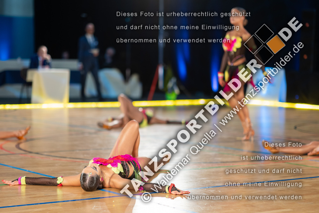 20260322-11027 | Hier finden Sie Tanz Bilder vom Latein und Standard Formationen tanzen. Sportbilder vom Tanzsport. Schöne Fotos und von Weltmeisterschaft, Europameisterschaft, Bundesliga, Regionalliga, Oberliga und Landesliga sowie von GOC Stuttgart, DanceComp, WM Bremen