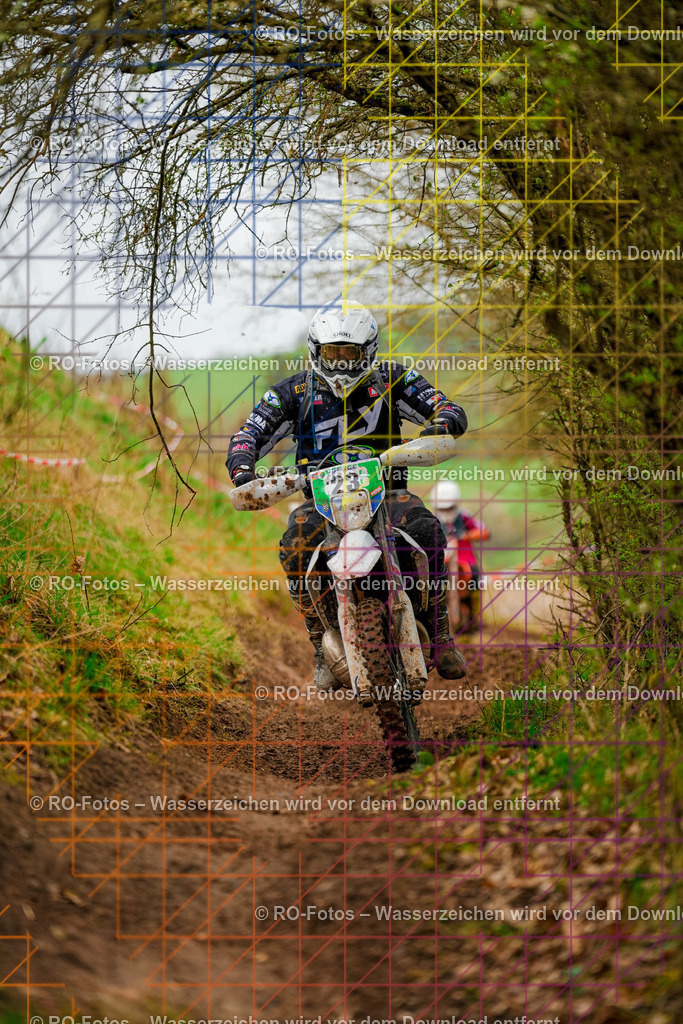 4 Lauf Mernes-917 | Sportfotografie von RO-Fotos: Motorsport, Motocross, Enduro, Laufveranstaltungen und Triathlon. Professionelle Fotos von Sportlern und Events. - Realisiert mit Pictrs.com