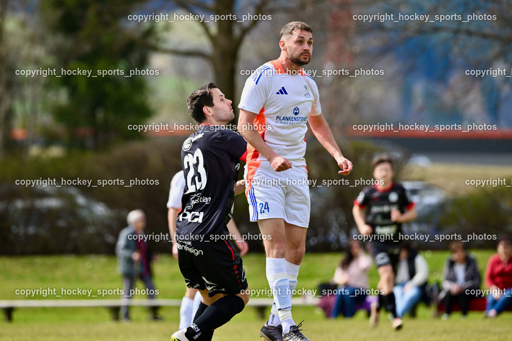 SV Rothenthurn vs. FC Dölsach | #23 Marco Moser SV Rothenthurn, #24 Pascal Obergantschnig FC Dölsach, SV Rothenthurn vs. FC Dölsach, SV Rothenthurn vs. FC Dölsach am 04.04.2026 in Rothenthurn (Sportplatz Rothenthurn), Austria, (Photo by Bernd Stefan)