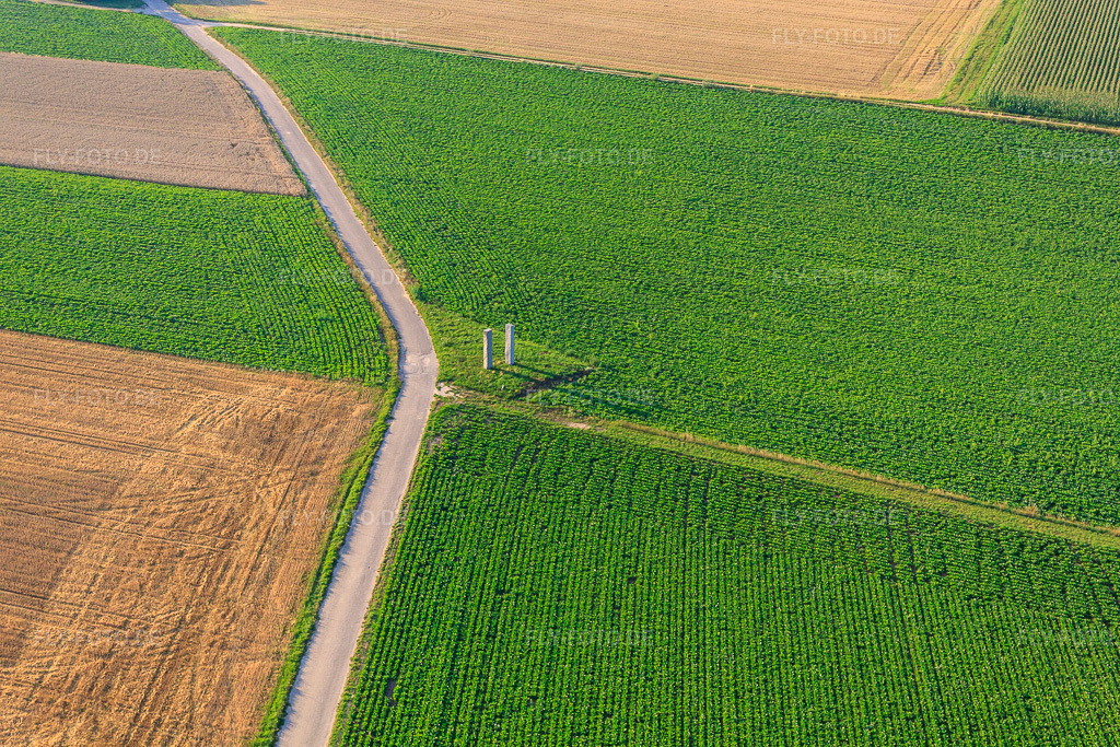 Luftbild: Stehlen am Pfälzer Panoramabänkel in Herxheim bei Landau im Bundesland Rheinland-Pfalz in Deutschland. Foto: IMG_70201.jpg vom 19.07.2014 durch Werner Riehm/FLY-FOTO.de