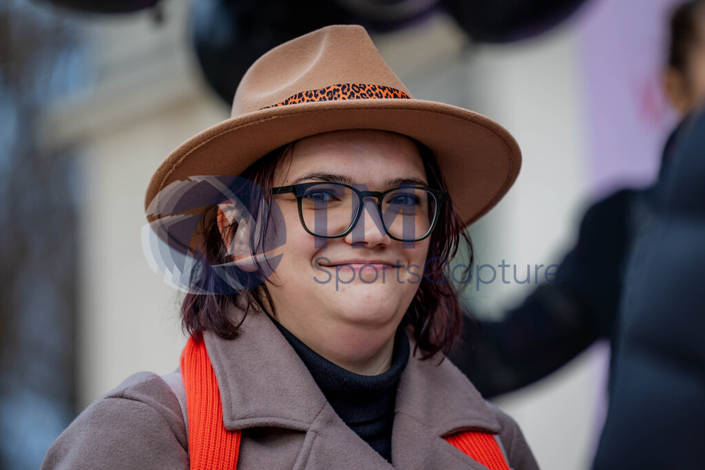 R06_1547 | 29.NOV.24-Protestmarsch gegen Gewalt-Copyright: Katholische Kirche Kärnten/Denk Dich Neu/Trainproduction/Matthias Trinkl