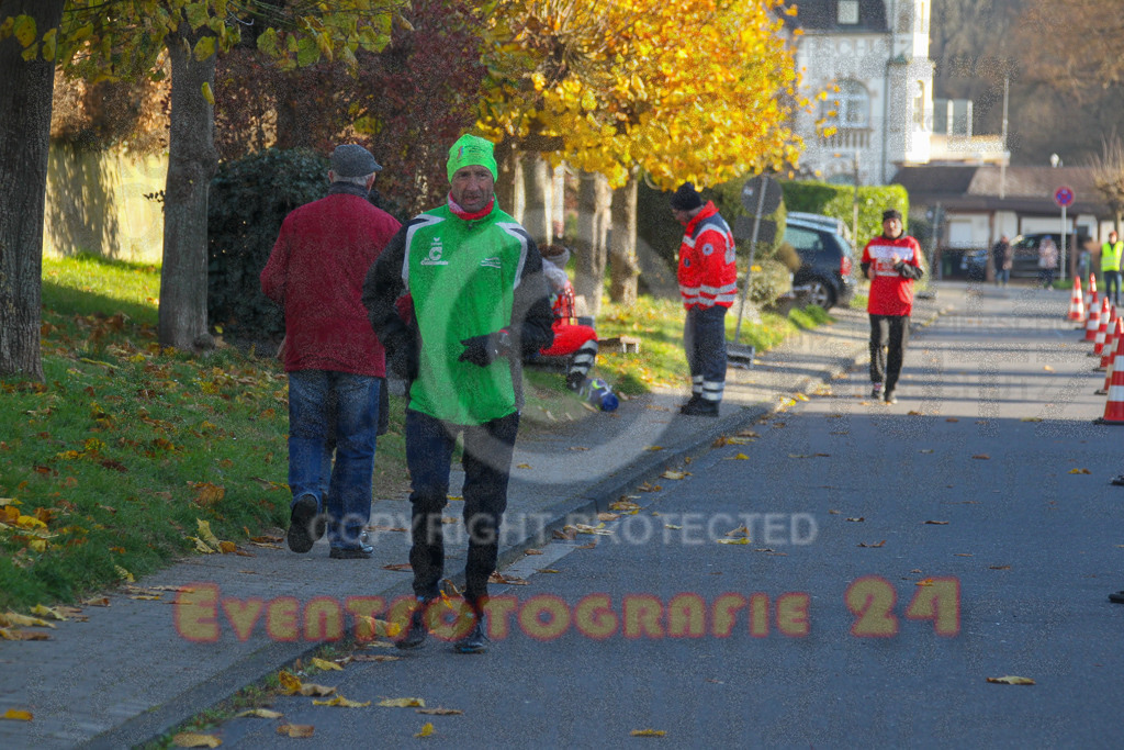241201_1252_EV4_3347 | Sportfotografie im Rhein-Sieg Kreis, Köln, Bonn, NRW, Rheinland Pfalz, Hessen, etc. Unser Tätigkeitsfeld umfasst den Laufsport vom Volkslauf über den Marathon, Duathlon, Triathon bis zum Ultralauf wie Kölnpfad Ultra oder Schindertrail.