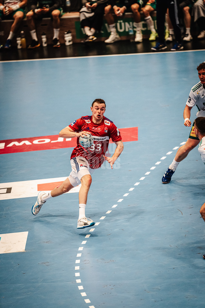 Handball | Männer | Saison 2024/2025 | DAIKIN Handball-Bundesliga | 8. Spieltag || Handball Sport Verein Hamburg vs. TSV Hannover-Burgdorf | 24.10.2024 | Moritz Sauter (#33, Handball Sport Verein Hamburg)