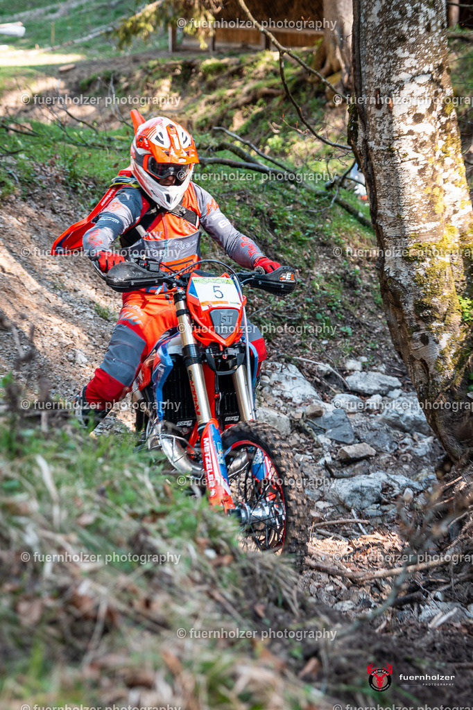 fuernholzer_250501-C1-184 | Fotografische Impressionen von der Red Stag Enduro Extreme by fuernholzer-photography.com. Endurosport in Österreich fotografisch festgehalten von fuernholzer. Auftragsfotografie für Private, Gewerbefotos und Industriefotografie. Eventfotografie, Sportfotografie und Motorsportfotografie. Anbieter von Fotoworkshops, Fototraining, fotografischen Vorträgen und Fotoseminaren.