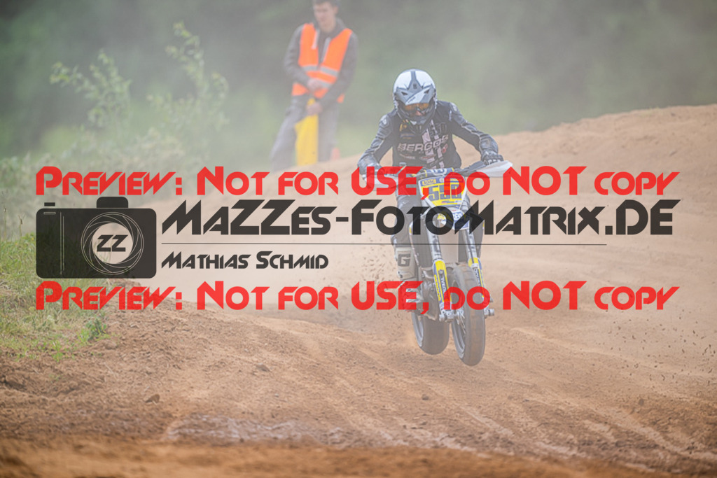 MaZZes_FotoMatrix_220528_7991 | Fotograf Mathias Schmid
Sportfotograf,
Eventfotograf,
Hochzeitsfotograf,
Portraitfotograf