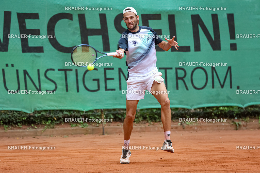 HTC Blau-Weiß Krefeld - LTTC Rot-Weiß Berlin  | Krefeld, Deutschland 21.07.2023, Stefano Travaglia (HTC Blau-Weiß Krefeld) gegen Timo Stadder (LTTC Rot-Weiss Berlin) ,

bei der 2. Tennis Bundesliga Nord Begegnung zwischen HTC Blau-Weiß Krefeld und LTTC Rot-Weiß Berlin am 21.07.2023 in Krefeld.

(Foto: BRAUER-Fotoagentur)
 
