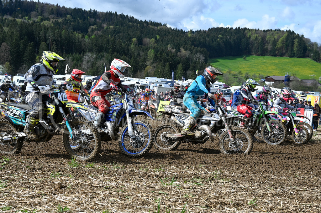 Motocross Schlatt bei Winterthur - 29. April 2023 | #197 Wiessner Niklas aus Gunzgen (CH) auf KTM SX 125 und #428 Boeckle Elias aus Meiningen (AT) auf Husqvarna in der Kategorie MX2 am Motocross Schlatt bei Winterthur, 29. April 2023.
Instagram: @mx_schlatt | @mc_wila | @sam_schweiz
Bild: Sportfotografie Markus Aeschimann | www.markus-aeschimann.ch - Realisiert mit Pictrs.com