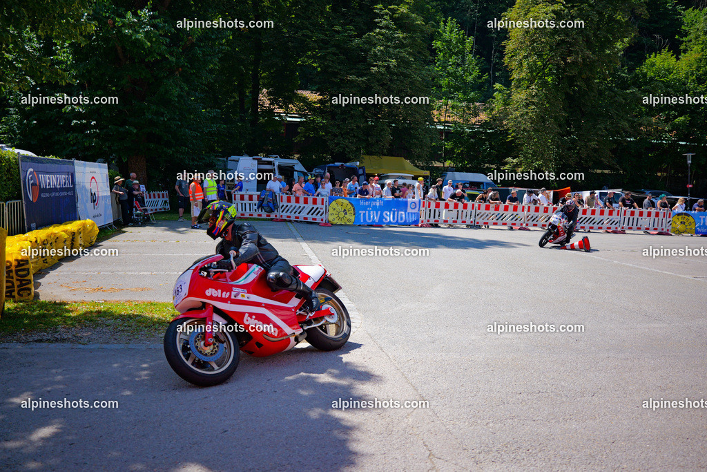 P1036909-2 | Erleben Sie atemberaubende, hochqualitative Fotos Ihrer Fahrt entlang der malerischen Alpenstraßen. Besuchen Sie alpineshots.com, um professionelle Aufnahmen Ihrer unvergesslichen Reise zu finden und zu kaufen - Realisiert mit Pictrs.com