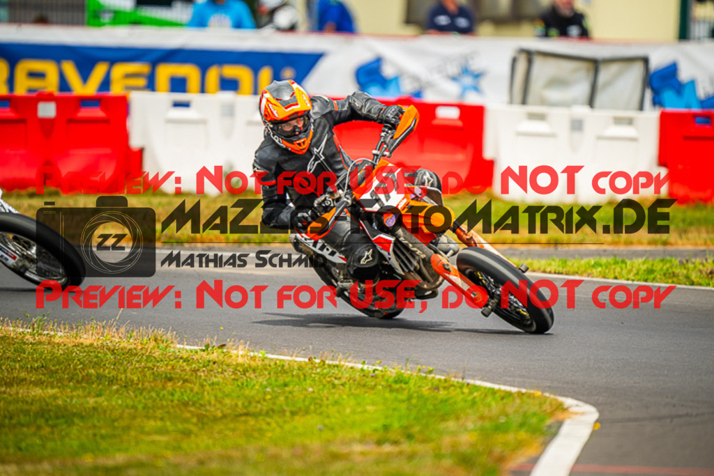 MaZZes_FotoMatrix_230702_0809 | S4