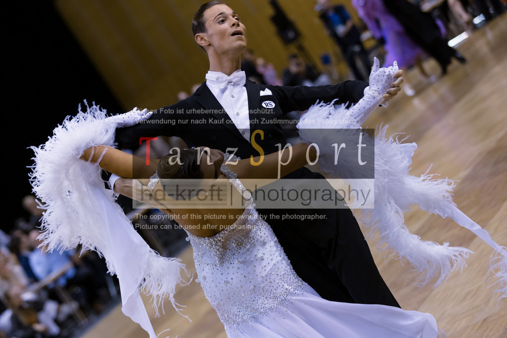 20241102_DM_HGR_Std_10116 | Tanzsportbilder, Standardtanz, Lateintanz, WDSF, DTV, LTVB, dancecomp, goc, hessen tanzt, blaues band der spree, walzer, tango, wiener walzer, slowfox, quickstepp, samba, rumba, cha-cha-cha, paso doble. jive, hd-kroft photography, turniertanzsport