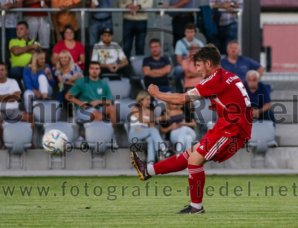 2023-09-07_082_FC_Finsing_gegen_FC_Moosinning_II | Finsing, Deutschland, 07.09.2023:
Fußball, Kreisliga 2023 / 2024, 8. Spieltag, FC Finsing gegen FC Moosinning II, Endergebnis: 3:0

Leonhard Hölzl (FC Finsing, #5)

Foto: Christian Riedel / fotografie-riedel.net