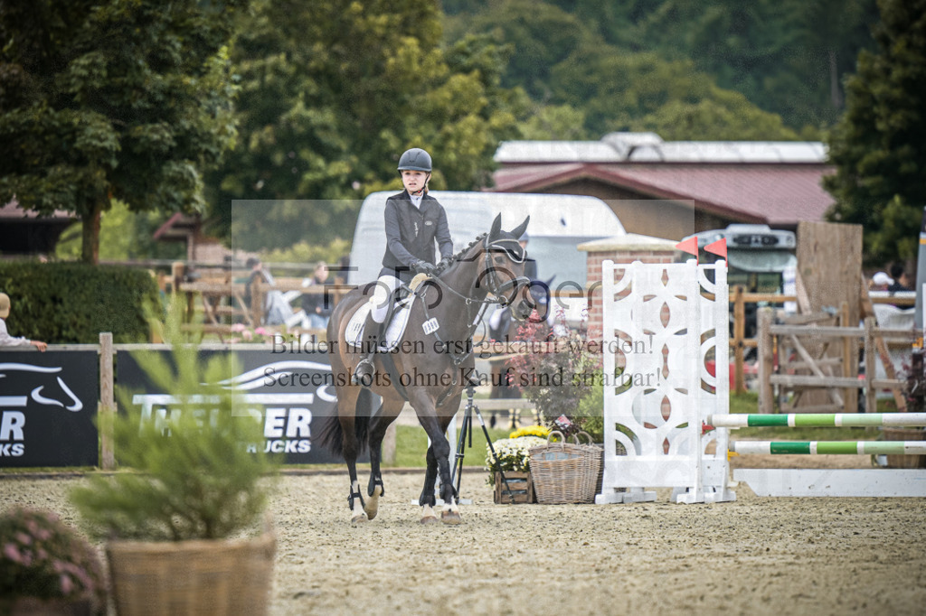 DOS_0505 | Entdecke hochwertige Reitturnierfotos von Foto Oger. Professionell, emotional und authentisch – jetzt Lieblingsmomente im Shop bestellen.Deutschlandweite Turnierfotografie. - Realisiert mit Pictrs.com