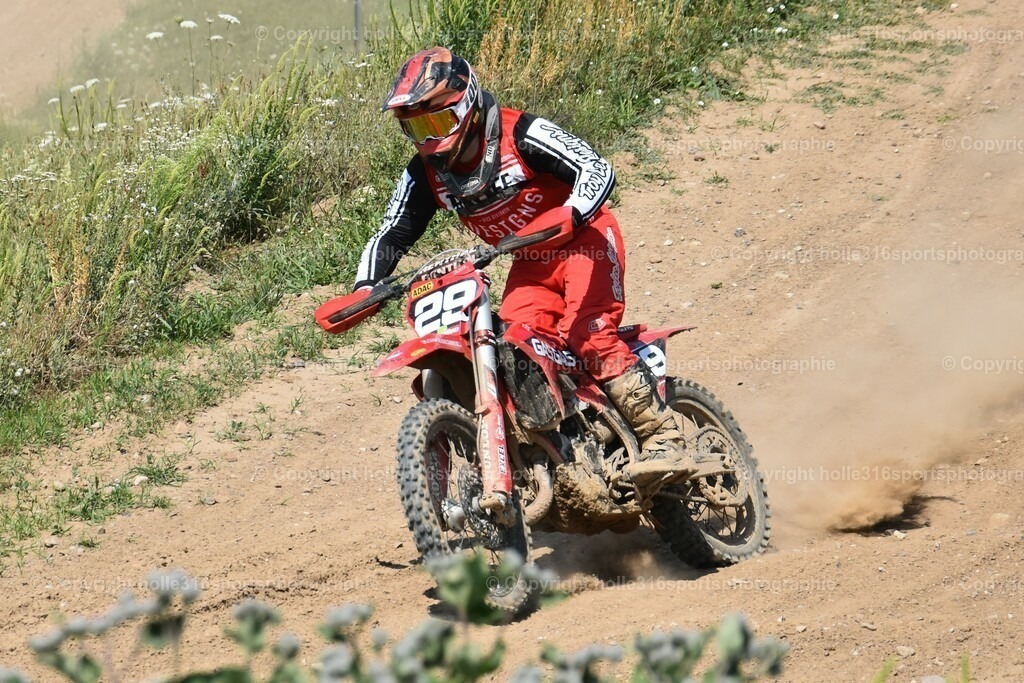 DSC_0023 (2) | Sportfotografie , Motorsport, Motoross, Reitsport, Mointainbike, Enduro,
Landschaft , Outdoor, Eventfotografie, Landschaft, Bilder online bestellen - Realisiert mit Pictrs.com