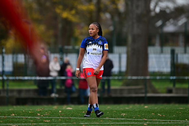 Fußball I Juniorinnen I Saison 2025-2026 I Regionalliga Nord I 7. Spieltag I Hamburger SV U17 - SpVg Aurich U17 I 02715 | Der Sportfotograf. - Realisiert mit Pictrs.com