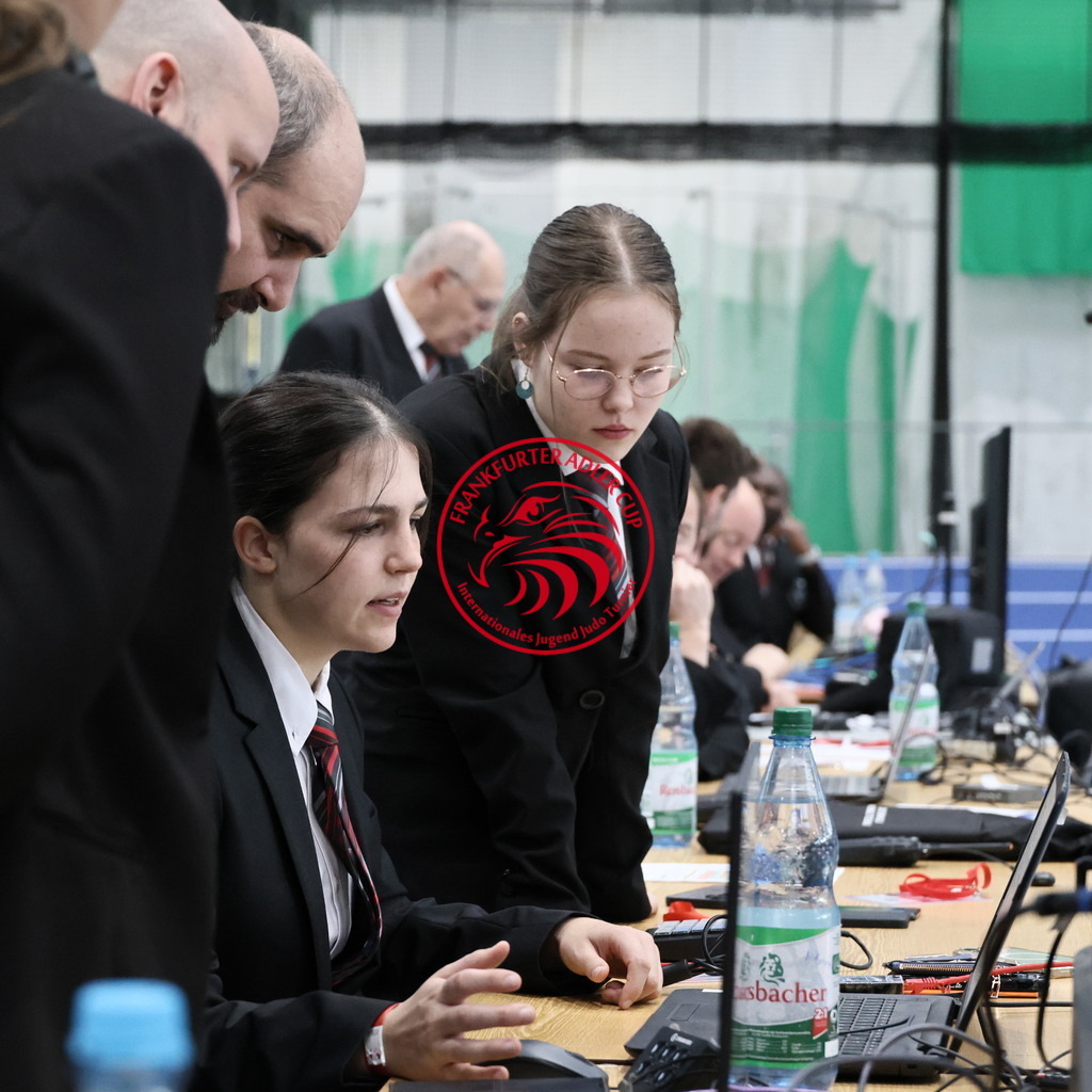 IMG_6910 | Fotos vom Adler Cup - Pictures from Adler Cup

Hier findet Ihr alle Eindrücke und großen Momente der Adler Cup Wochenenden. Here you will find all impressions and great moments of the Adler Cup weekends. - Realisiert mit Pictrs.com