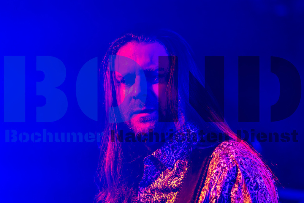 SES_NURPUR20250102-11 | bond - Realisiert mit Pictrs.com