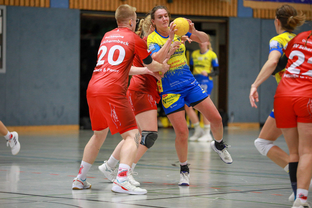 SVN_SvSchermbeck_051024_197 | Bildergalerie von Sport-Ereignissen aber auch von weiteren spannenden Dingen - nicht nur vom Niederrhein. In Anlehnung an den bekannten Spruch von Hanns Dieter Hüsch heißt das Motto: "Niederrhein ist überall".  - Realisiert mit Pictrs.com