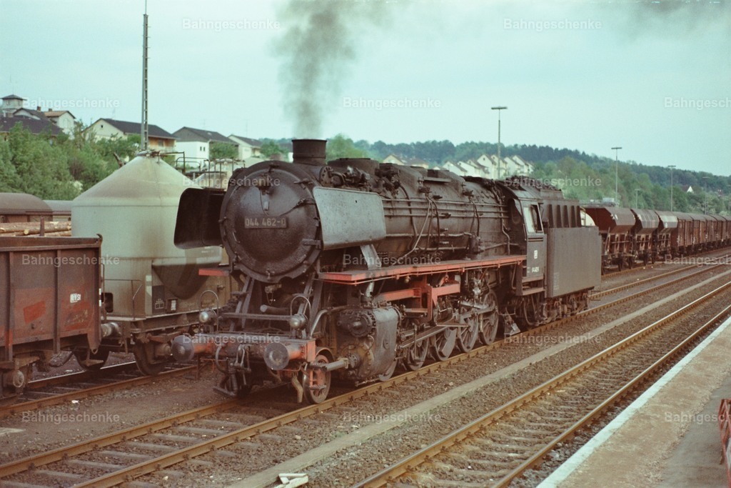 066_INDEX | Stöbern Sie durch einzigartige Aufnahmen und finden die perfekte Aufnahme für jeden Eisenbahnentheusiast! Stellen Sie sich aus einer Reihe von Möglichkeiten wie der Druck auf Leinwände, Fotoposter, Kalender oder Magnetfotos Ihr Geschenk zusammen - Realisiert mit Pictrs.com