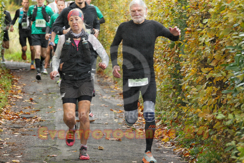 251026_1004_EV4_3971 | Sportfotografie im Rhein-Sieg Kreis, Köln, Bonn, NRW, Rheinland Pfalz, Hessen, etc. Unser Tätigkeitsfeld umfasst den Laufsport vom Volkslauf über den Marathon, Duathlon, Triathon bis zum Ultralauf wie Kölnpfad Ultra oder Schindertrail.