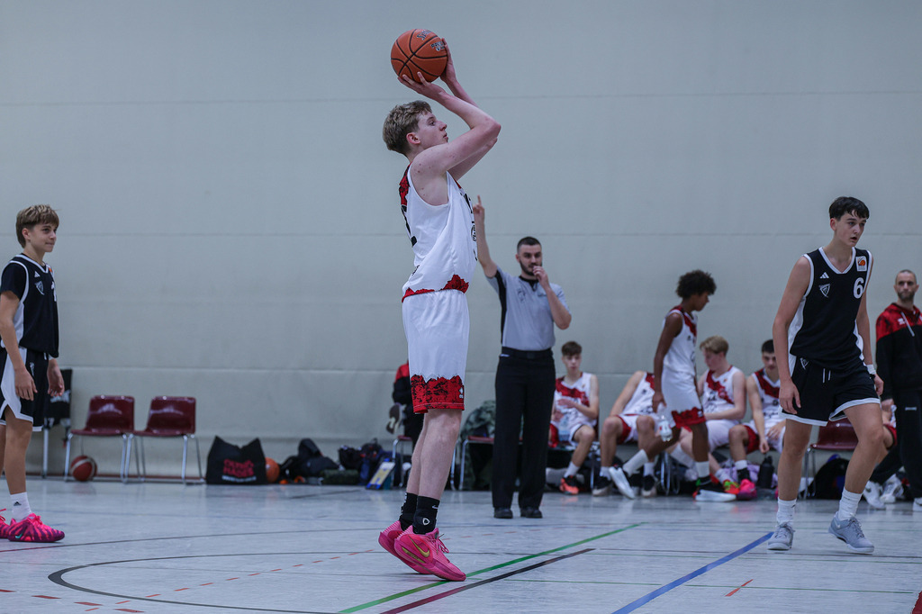 JBBL BAYER GIANTS vs Team BonnKöln RAG-61 | Fotos von Basketballspielen aus dem Raum NRW fotografiert von Gero Mueller-Laschet und Daniel Schaefer - Realisiert mit Pictrs.com