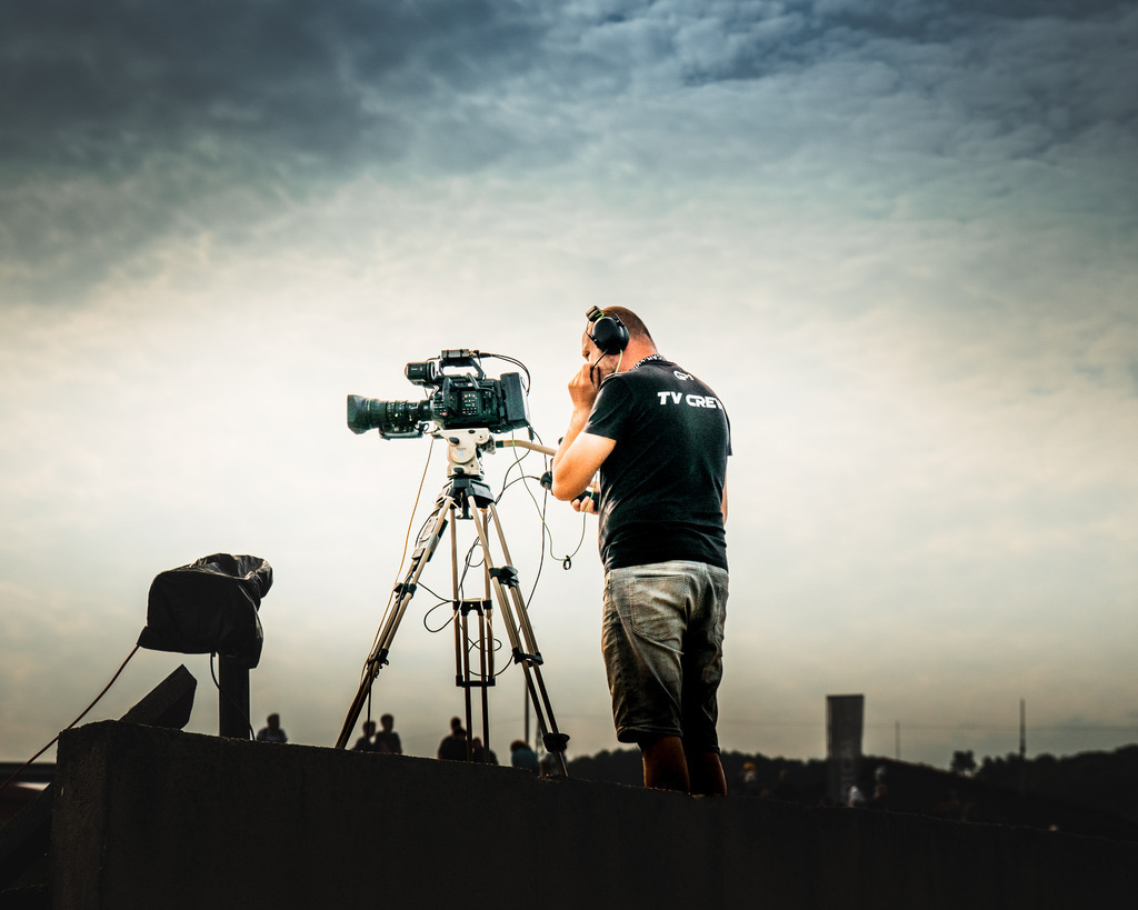 _DSC5351 | Exklusive Motorsport-Fotografie aus Leipzig von TXO Media – für Rennfahrer, Teams & Sponsoren. Sausemuth liefert starke Bilder, die Emotion zeigen. Jetzt buchen & glänzen! - Realisiert mit Pictrs.com