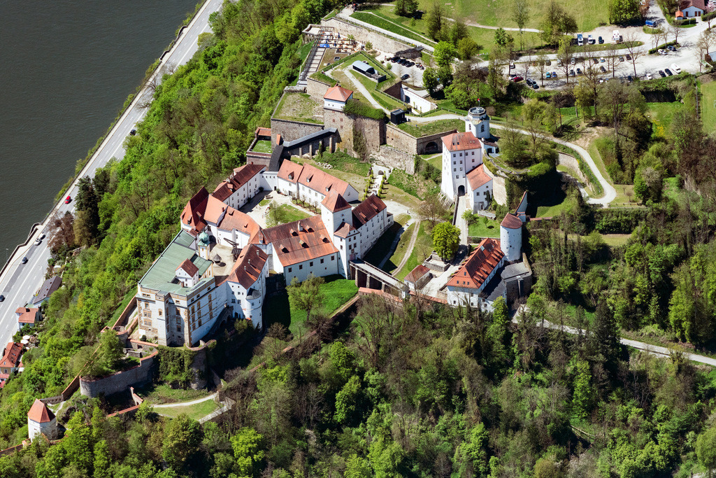 dr__0062426.jpg | PASSAU 09.05.2021 Burganlage der Veste Oberhaus in Passau im Bundesland Bayern, Deutschland. // Castle of the fortress Oberhaus in Passau in the state Bavaria, Germany. Foto: Daniel Reiter