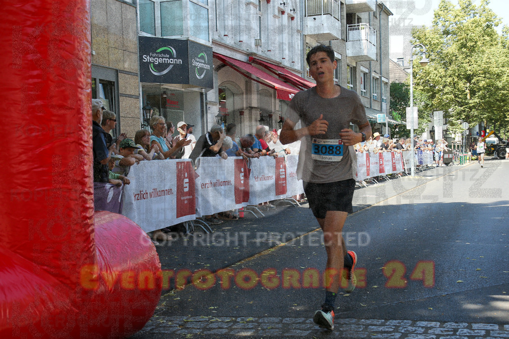 250621_1145_EX1_3955 | Sportfotografie im Rhein-Sieg Kreis, Köln, Bonn, NRW, Rheinland Pfalz, Hessen, etc. Unser Tätigkeitsfeld umfasst den Laufsport vom Volkslauf über den Marathon, Duathlon, Triathon bis zum Ultralauf wie Kölnpfad Ultra oder Schindertrail.