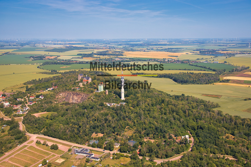 Petersberg_bei_Halle_Saalekreis_6576 | Petersberg - Realisiert mit Pictrs.com