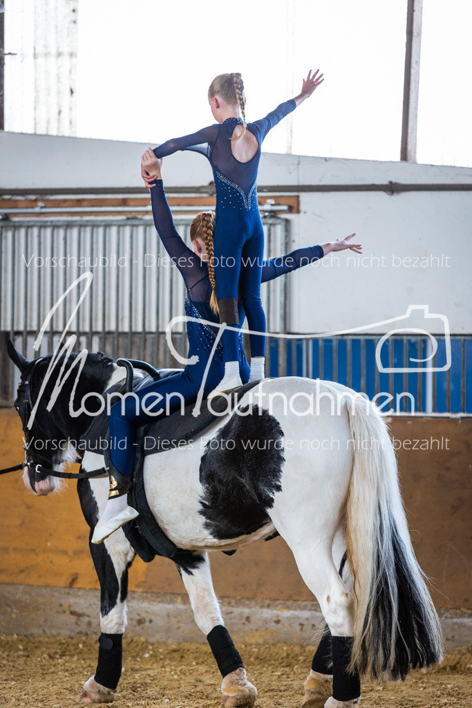 SS-Maxi-028 | MomenTaufnahmen Pferdesportfotos