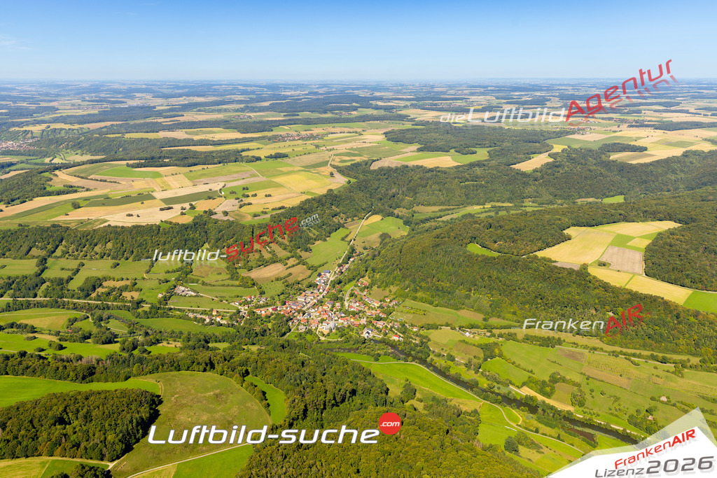 Das Luftbild zeigt : Eberbach Mulfingen - Die Luftaufnahme wurde 2023 vom UL-Flugzeug aus erstellt ( keine Drohne ) - Hochauflösende Luftaufnahme - Für grossformatige Ausdrucke geeignet. Die Geschenkidee !Mit Lizenz und Bildrechte bestellbar
