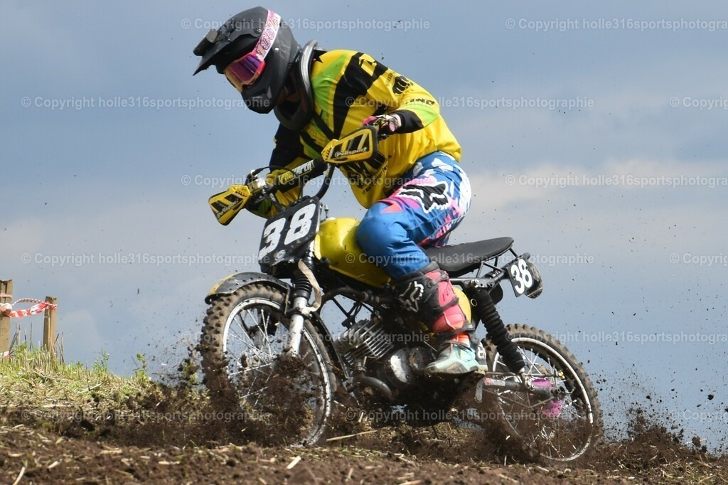 DSC_0046_01 (2) | Sportfotografie , Motorsport, Motoross, Reitsport, Mointainbike, Enduro,
Landschaft , Outdoor, Eventfotografie, Landschaft, Bilder online bestellen - Realisiert mit Pictrs.com