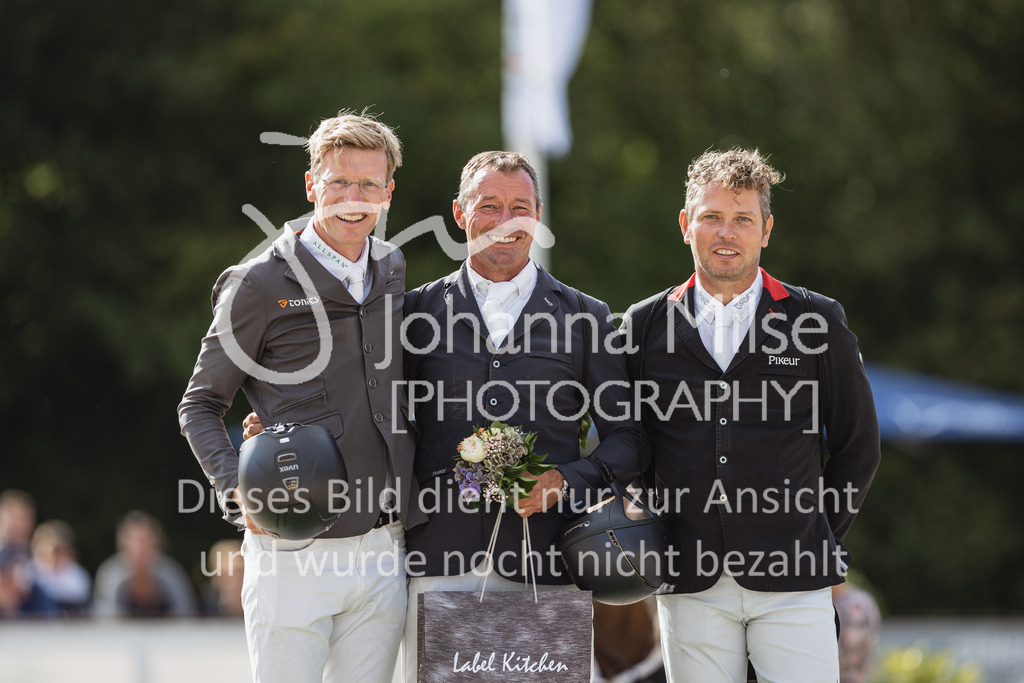 230730_BHO_GrosserPreis-624 | Deine schönsten Turniermomente als professionelle Fotos! Entdecke hochwertige Pferdesport-Fotografie im Online-Shop. Jetzt Fotos finden & bestellen!