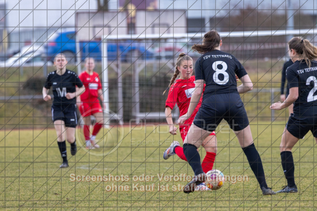 20250223_140213_0408 | #,1.FC Donzdorf (rot) vs. TSV Tettnang (schwarz), Fussball, Frauen-WFV-Pokal Achtelfinale, Saison 2024/2025, Rasenplatz Lautertal Stadion, Süßener Straße 16, 73072 Donzdorf, 23.02.2025 - 13:00 Uhr,Foto: PhotoPeet-Sportfotografie/Peter Harich