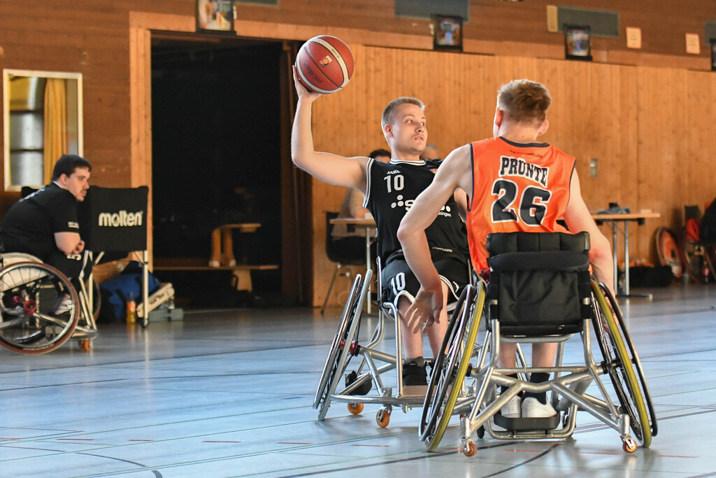 2025-02-15-0035 | Ralph Kunze - Realisiert mit Pictrs.com