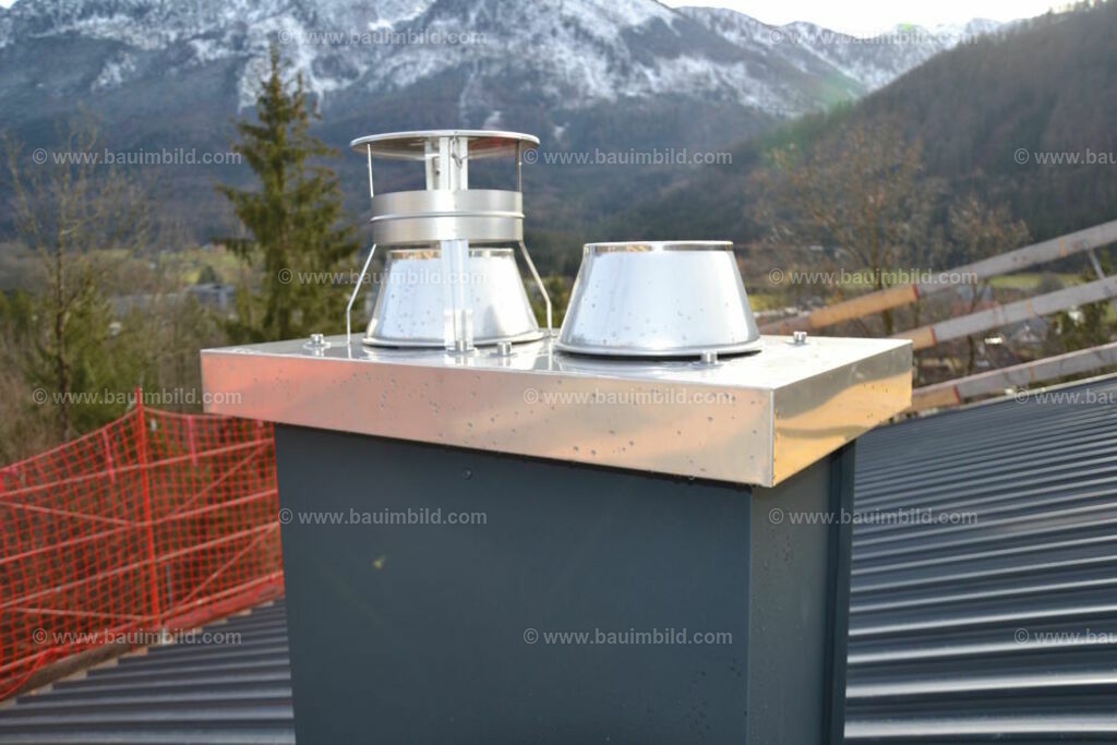 bib-lg08-schornstein-0075 | Nach LV-Leistungsgruppen sortierte Detailfotos über den Bau eines Hauses. Alle Hausbau-Bilder direkt vom Urheber und Autor der Website Haus-Selber-Bauen.com